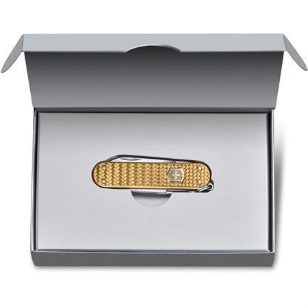 Victorinox 06221408G Classic Precious Alox Brass 6 Victorinox 06221408G Classic Precious Alox Brass - Image 4